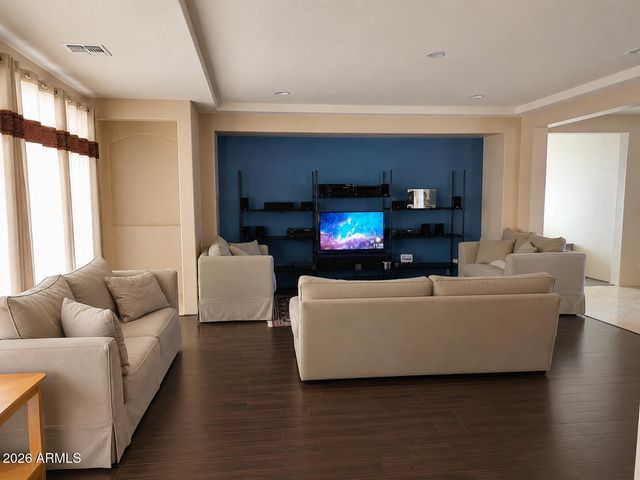 1880 W PELICAN Drive, Chandler, AZ 85286