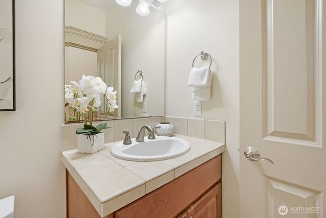 23527 NE 13th Place, Sammamish, WA 98074