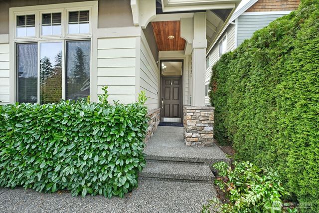 23527 NE 13th Place, Sammamish, WA 98074