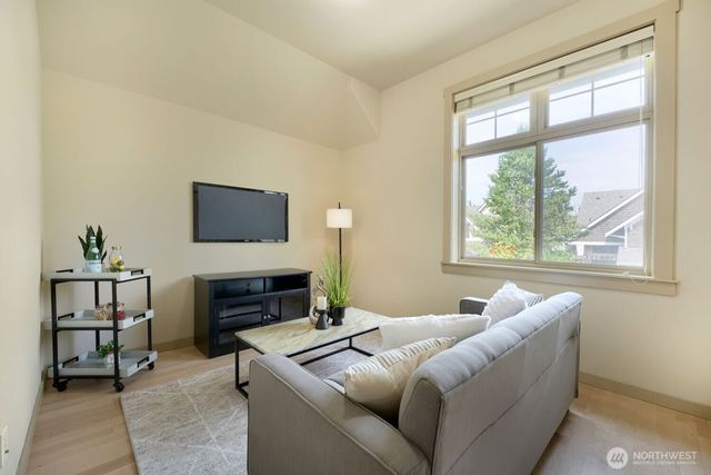 23527 NE 13th Place, Sammamish, WA 98074