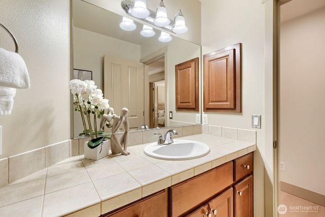 23527 NE 13th Place, Sammamish, WA 98074