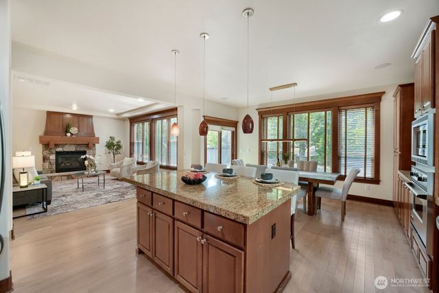 23527 NE 13th Place, Sammamish, WA 98074