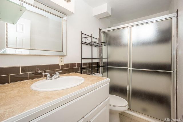 6739 W 70th Avenue, Arvada, CO 80003