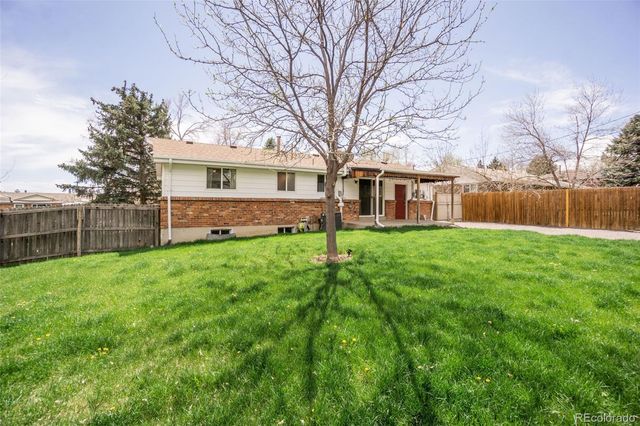 6739 W 70th Avenue, Arvada, CO 80003