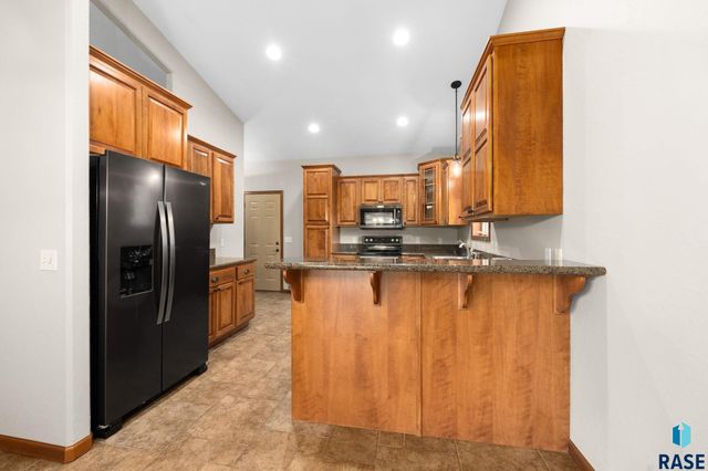 7205 S Heatherridge Ave Avenue, Sioux Falls, SD 57108