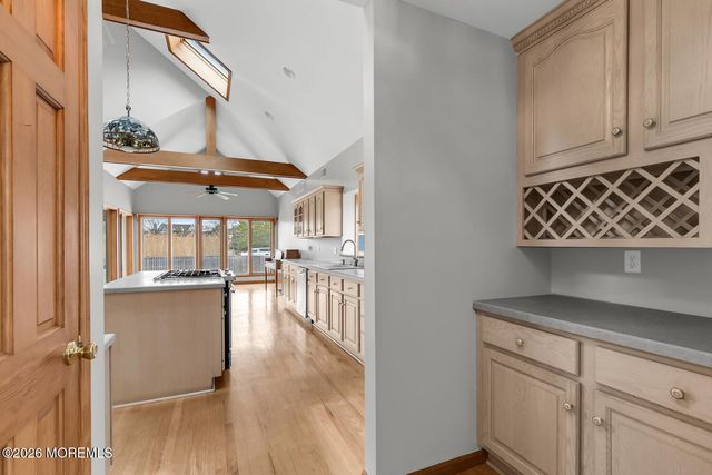 824 Main Avenue, Bay Head, NJ 08742