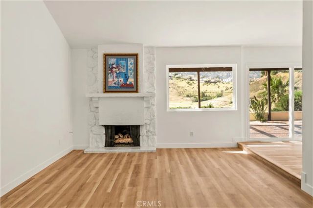 8971 Moorcroft, West Hills, CA 91304