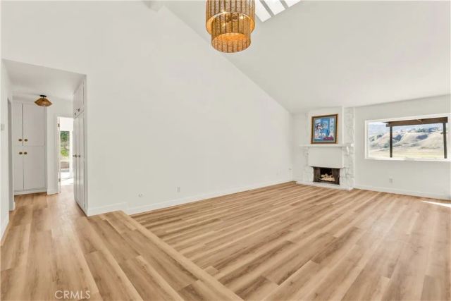 8971 Moorcroft, West Hills, CA 91304