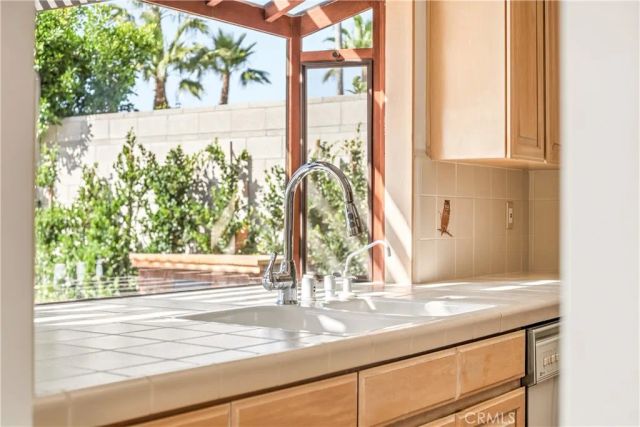 8971 Moorcroft, West Hills, CA 91304