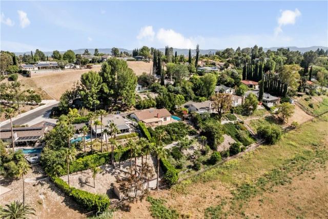 8971 Moorcroft, West Hills, CA 91304
