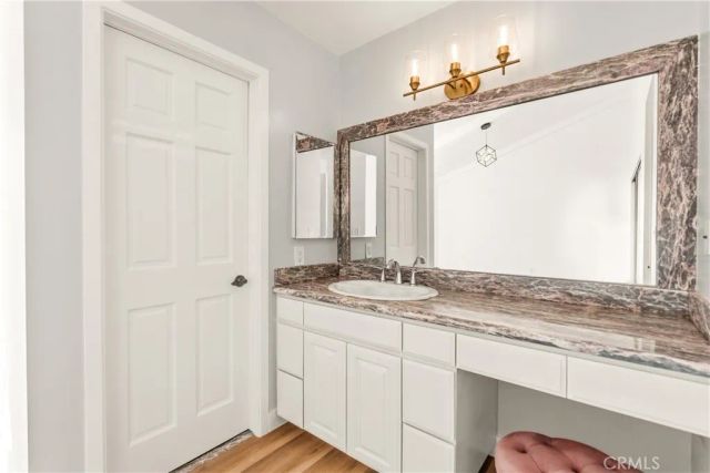 8971 Moorcroft, West Hills, CA 91304