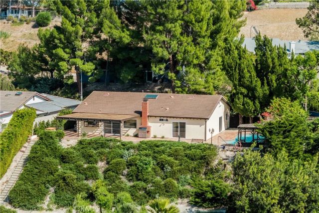 8971 Moorcroft, West Hills, CA 91304
