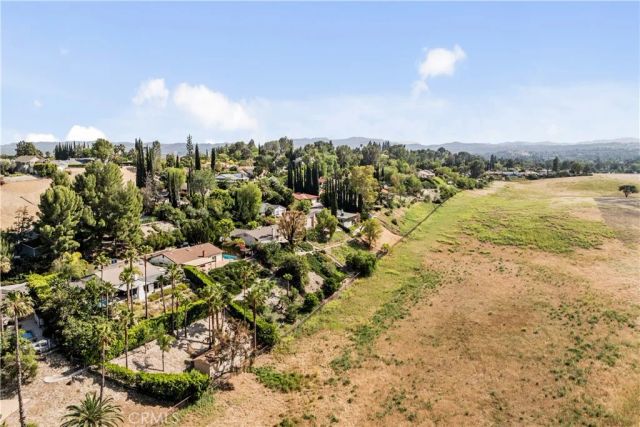 8971 Moorcroft, West Hills, CA 91304