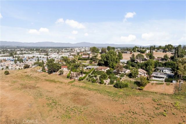 8971 Moorcroft, West Hills, CA 91304