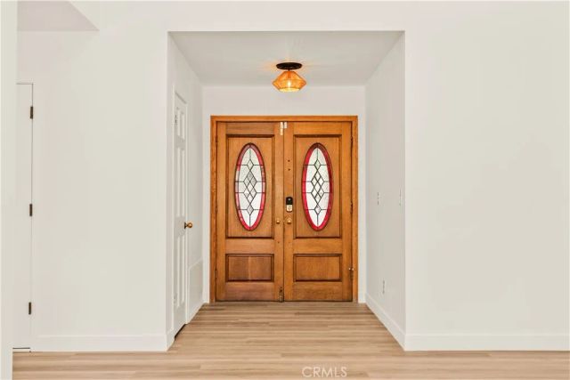 8971 Moorcroft, West Hills, CA 91304