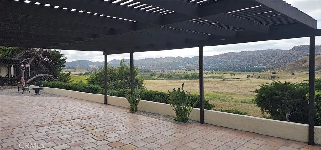 8971 Moorcroft, West Hills, CA 91304