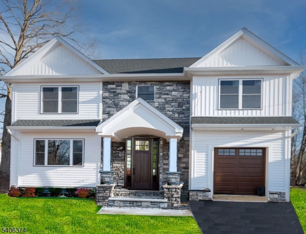 144 PASSAIC AVE, Roseland Boro, NJ 07068