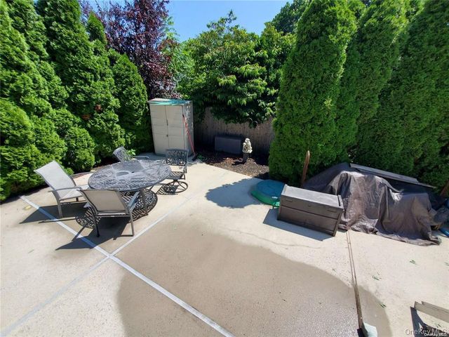 123 Maple Avenue, Port Jefferson Station, NY 11776