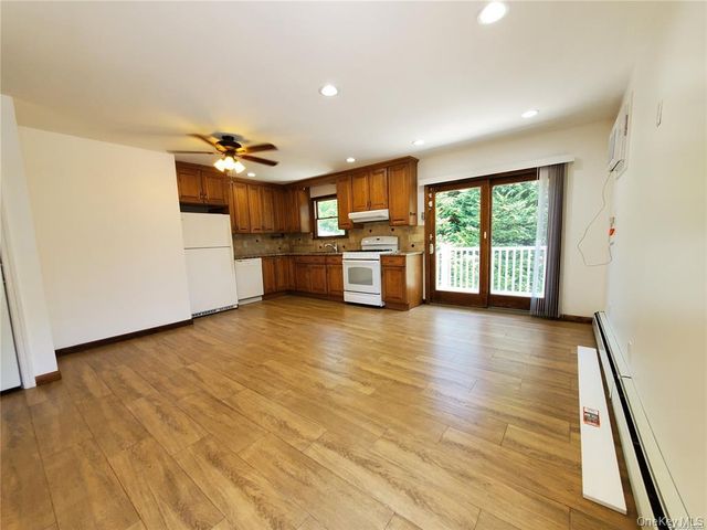 123 Maple Avenue, Port Jefferson Station, NY 11776