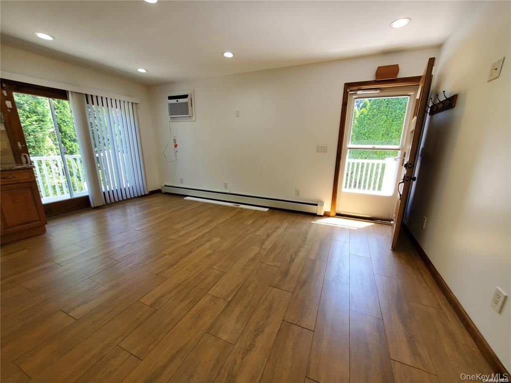 123 Maple Avenue, Port Jefferson Station, NY 11776