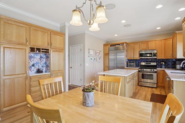 423 Fargo Trail, Middleton, WI 53562