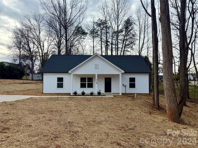 803 W 1st Street, Newton, NC 28658