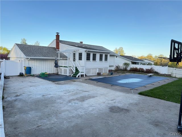 6 Limekiln Road, Whitestown, NY 13492