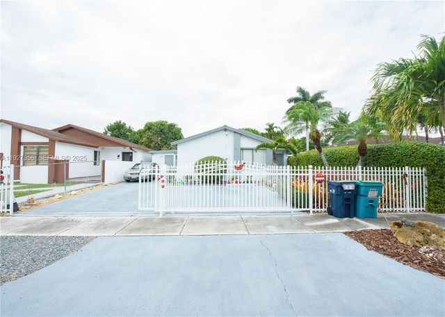 19224 SW 122nd Ct, Miami, FL 33177