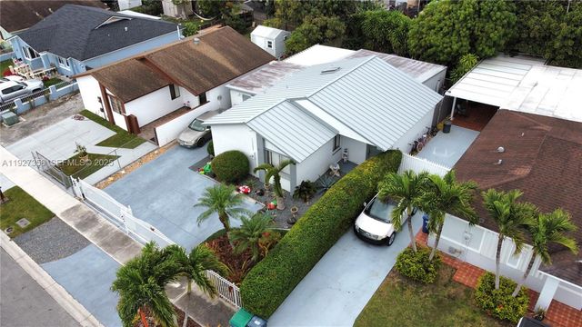 19224 SW 122nd Ct, Miami, FL 33177