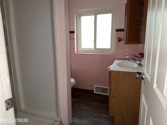 5439 River Road, East China Twp, MI 48054