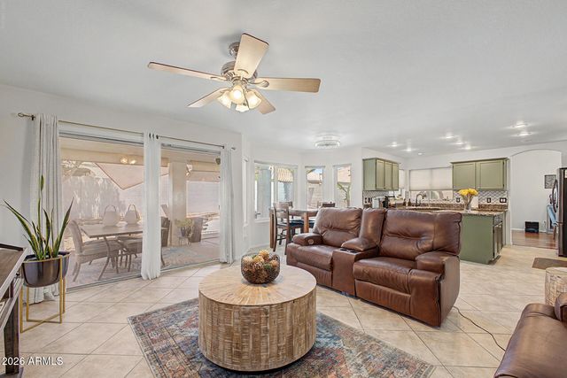 3054 E COTTONWOOD Lane, Phoenix, AZ 85048