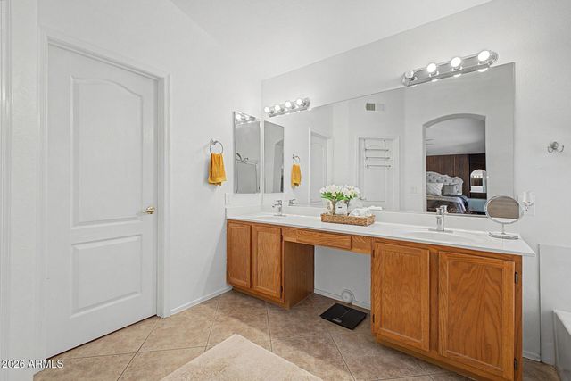 3054 E COTTONWOOD Lane, Phoenix, AZ 85048