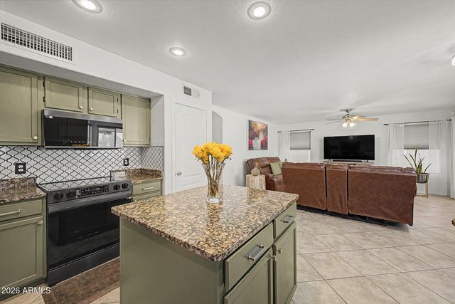 3054 E COTTONWOOD Lane, Phoenix, AZ 85048