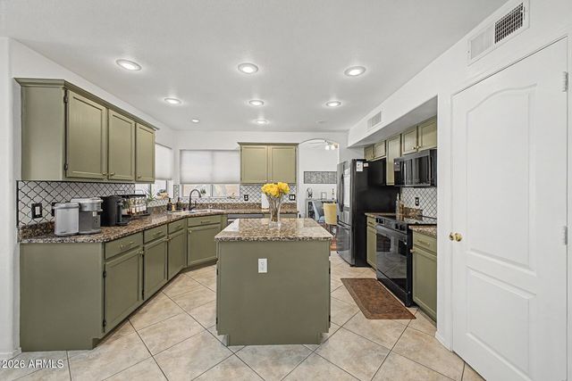 3054 E COTTONWOOD Lane, Phoenix, AZ 85048