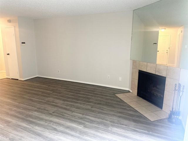 2120 El Paseo Street 1301, Houston, TX 77054