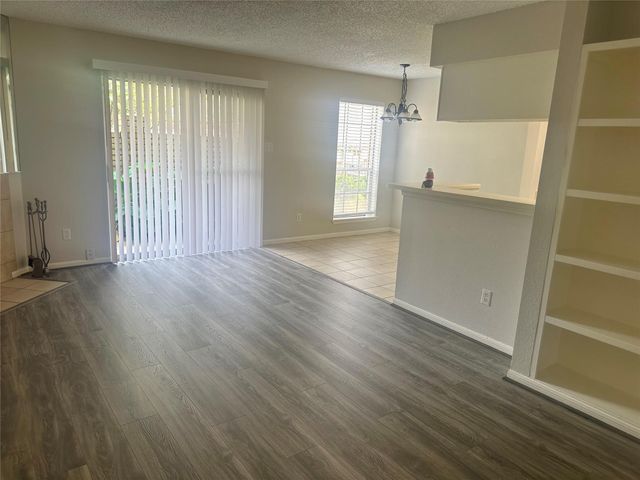 2120 El Paseo Street 1301, Houston, TX 77054