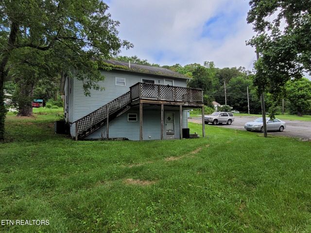2904 Greenway Drive, Knoxville, TN 37918