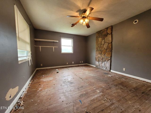 2904 Greenway Drive, Knoxville, TN 37918