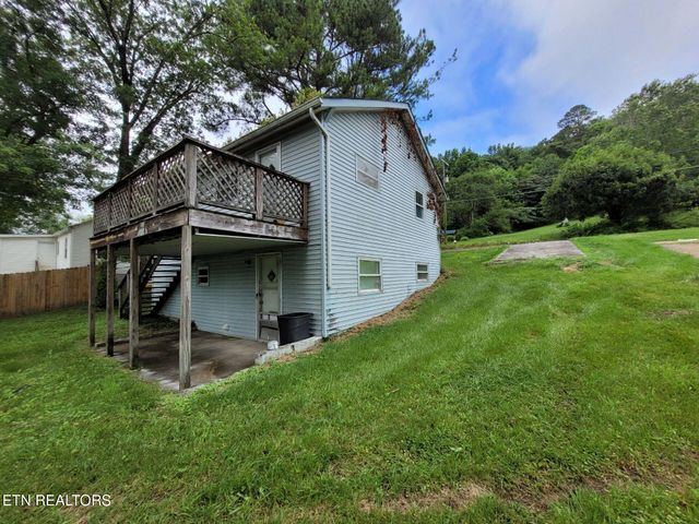 2904 Greenway Drive, Knoxville, TN 37918