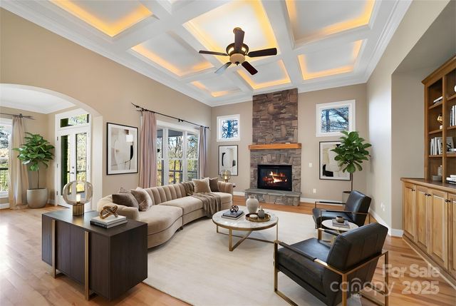 886 Soquili Drive, Brevard, NC 28712