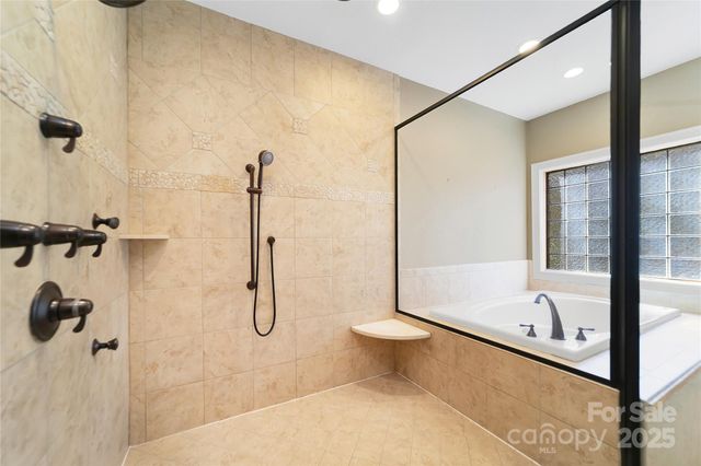 886 Soquili Drive, Brevard, NC 28712