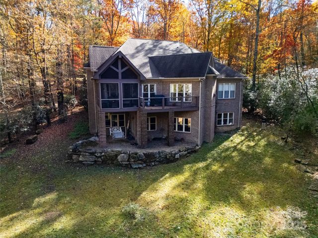 886 Soquili Drive, Brevard, NC 28712