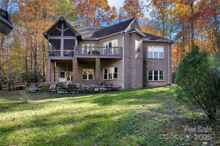 886 Soquili Drive, Brevard, NC 28712