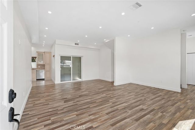 16507 San Fernando Mission Boulevard, Granada Hills, CA 91344