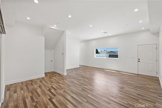 16507 San Fernando Mission Boulevard, Granada Hills, CA 91344