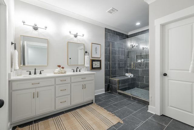 130 Cascade Drive, Rossville, GA 30741