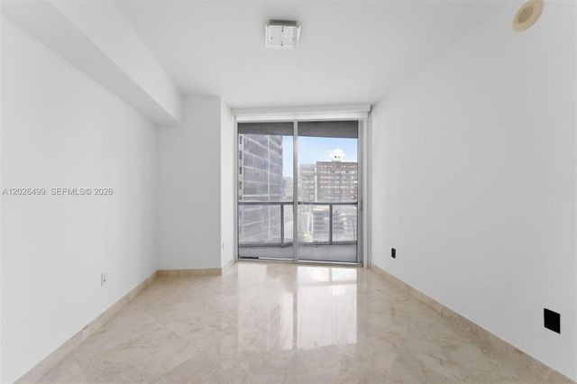 475 Brickell Ave 3513, Miami, FL 33131