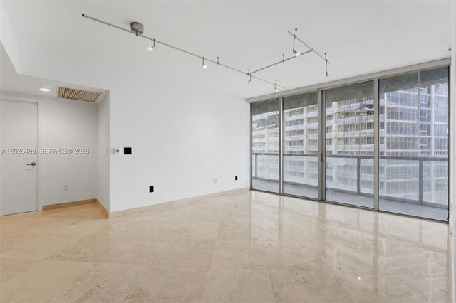 475 Brickell Ave 3513, Miami, FL 33131