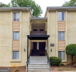 2398 Lawrenceville Highway U, Decatur, GA 30033