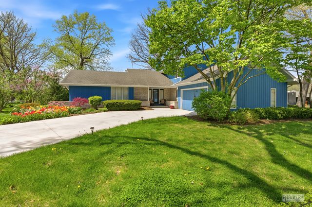 3S830 Thornapple Tree Road, Sugar Grove, IL 60554